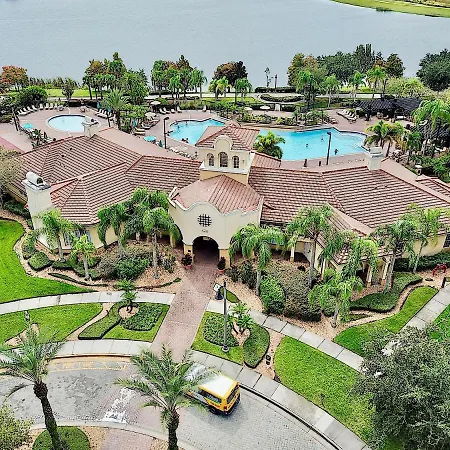 Vista Cay Luxury 3 Bedroom Condo